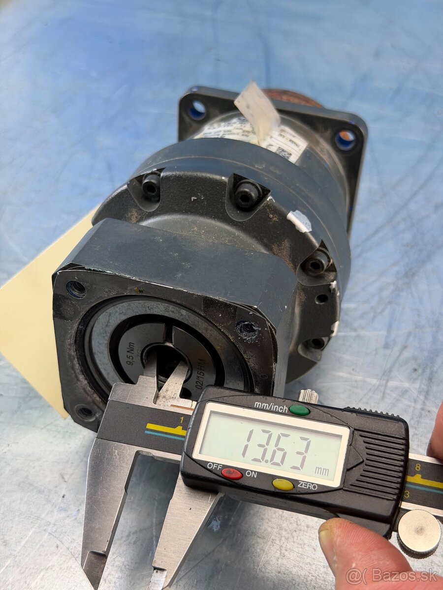 Predam planetovu prevodovku s pomerom 1:50