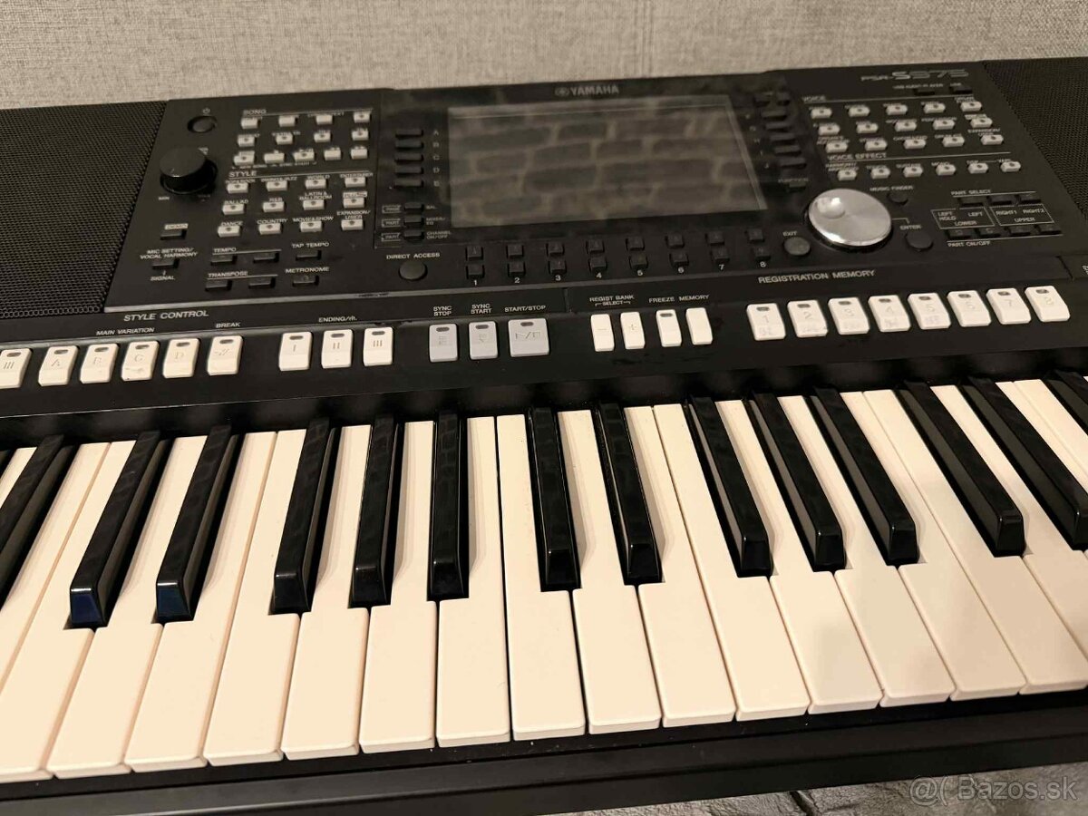 Yamaha Psr S975
