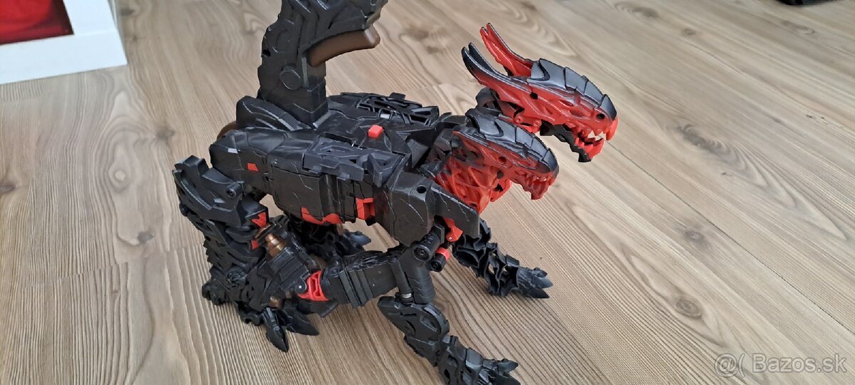 Predám hasbro transformers dragon