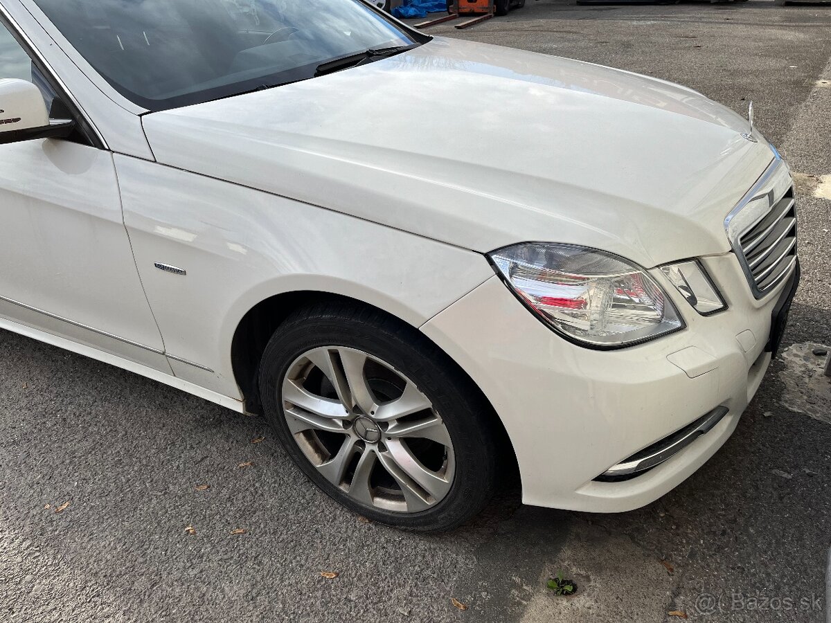 Mercedes-Benz E (W212) diely z vozu