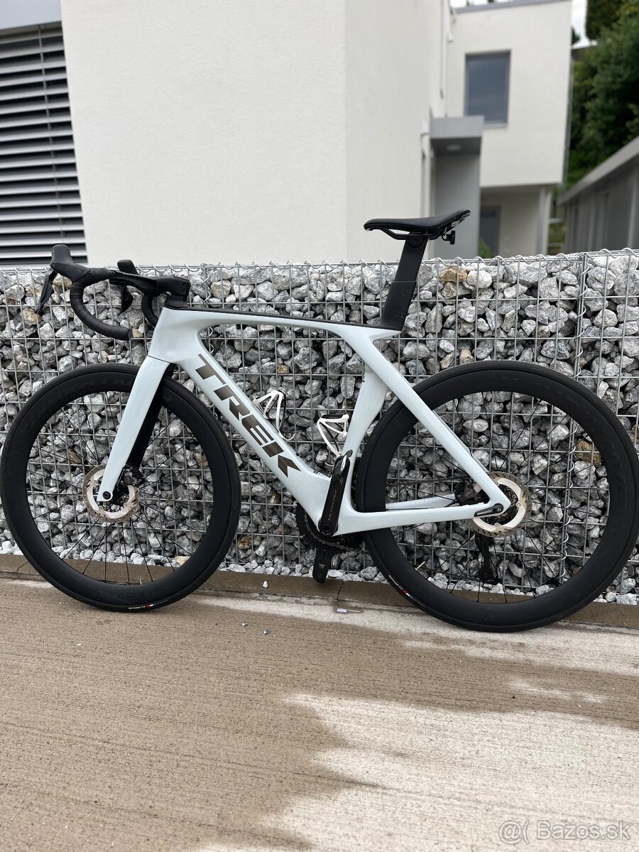 Trek Madone SL7 Gen 7 Plasma Grey