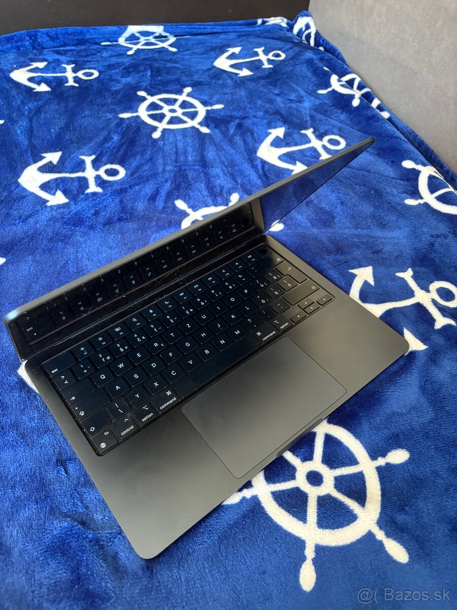 MacBook air s M2 čipom