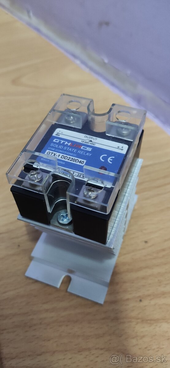 Bipolárne relé 3-32V, 12 - 220 V DC 40 A
