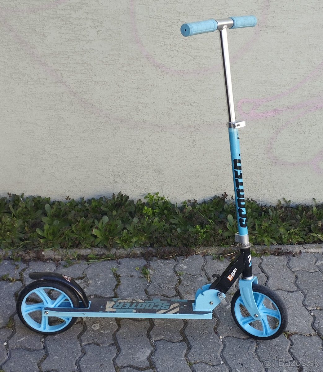 kolobežka Scooter