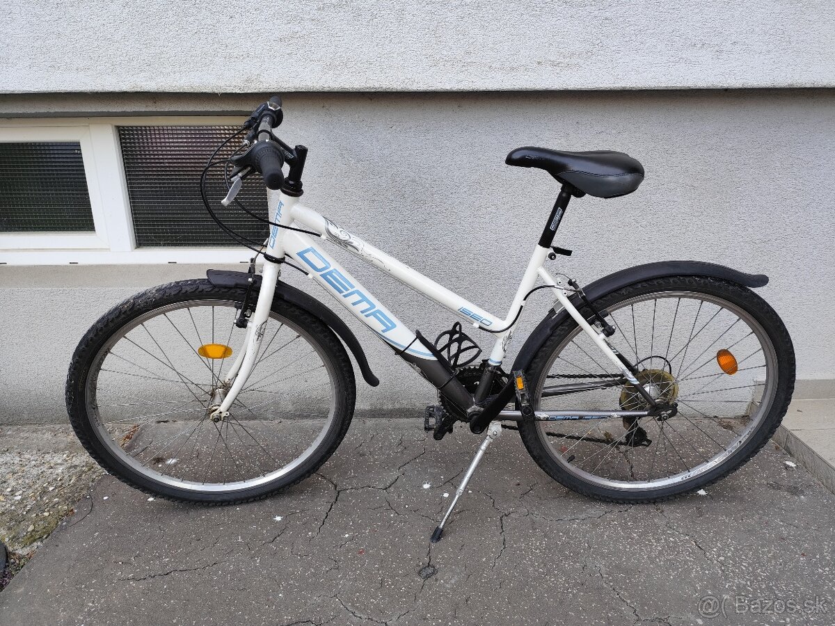 Trekingový bicykel DEMA