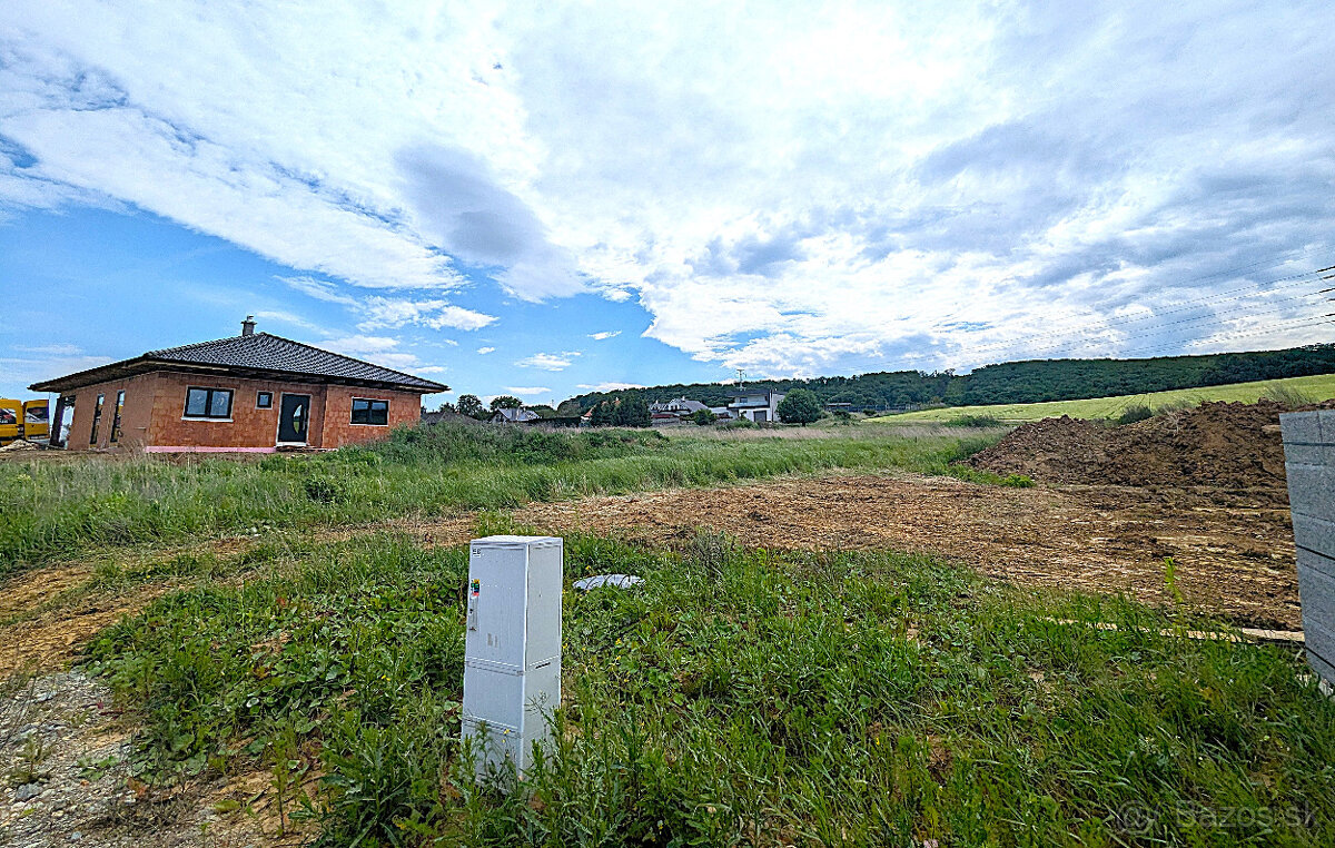 blízko Košíc, pozemok pre rodinný dom v obci Hrašovík