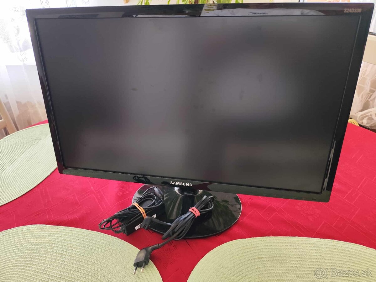 Monitor SAMSUNG S24D330H