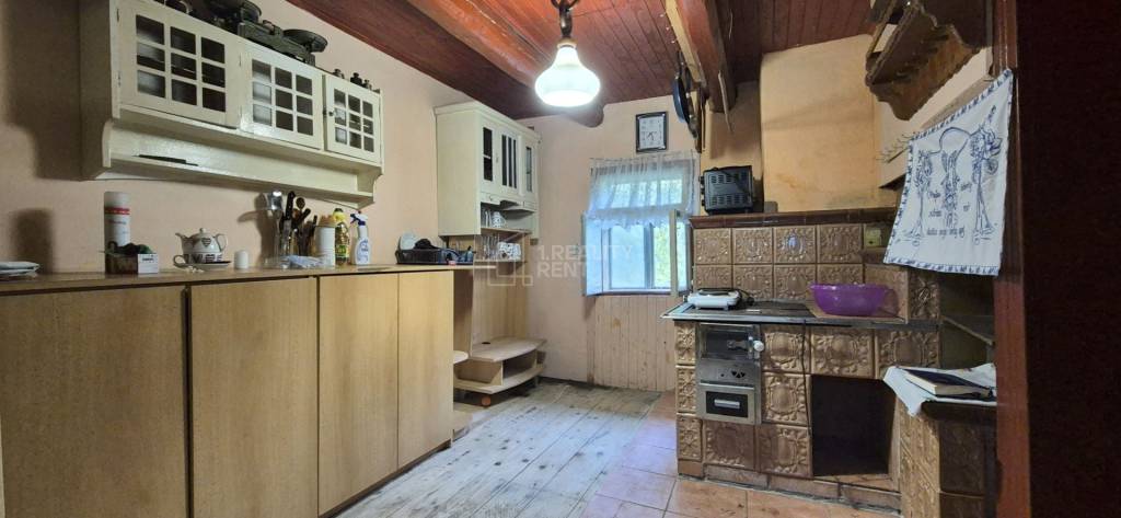 Predaj: Drevenica na kamenných základoch v Kolároviciach pri