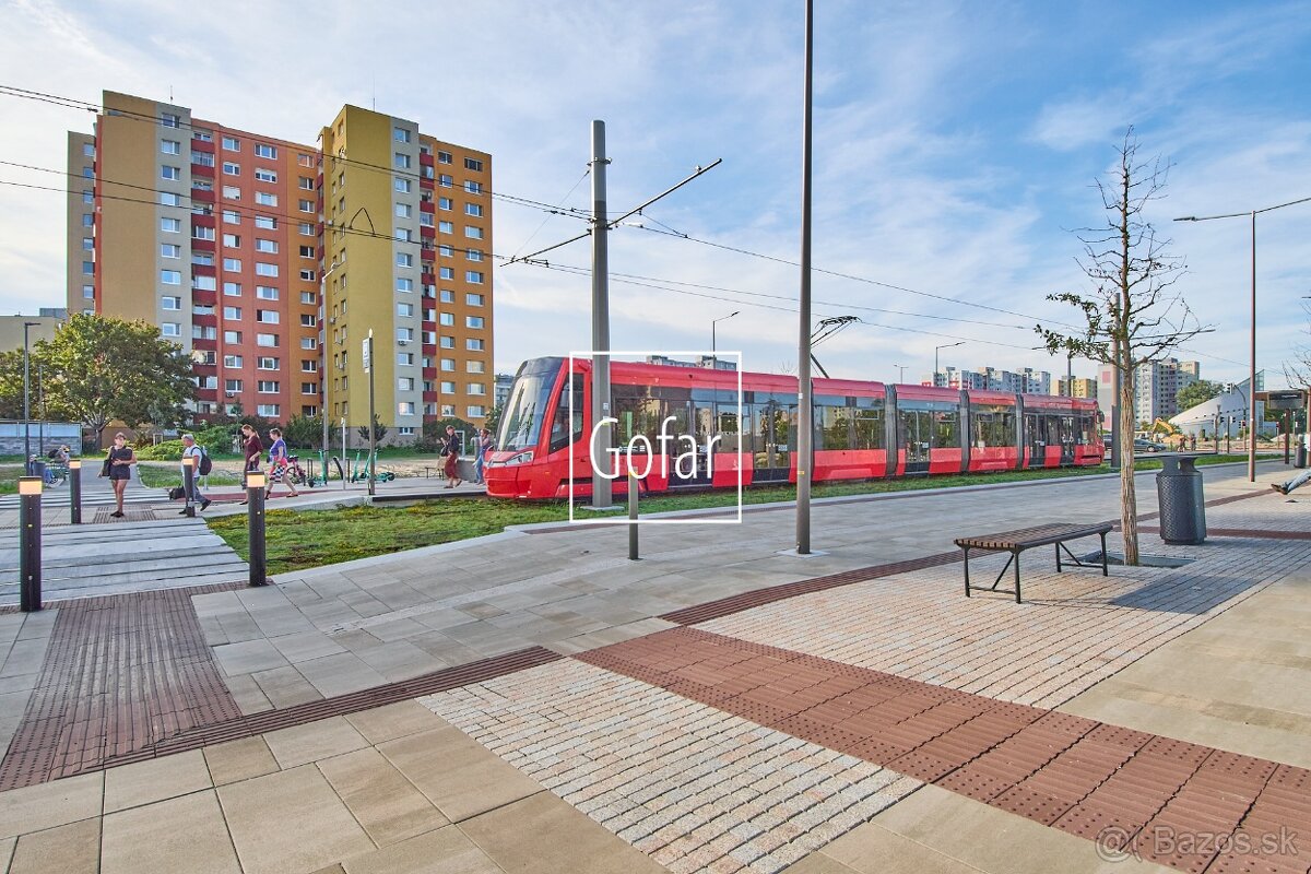 TOP PONUKA 3i byt s úchvatným výhľadom, Holíčska, Petržalka
