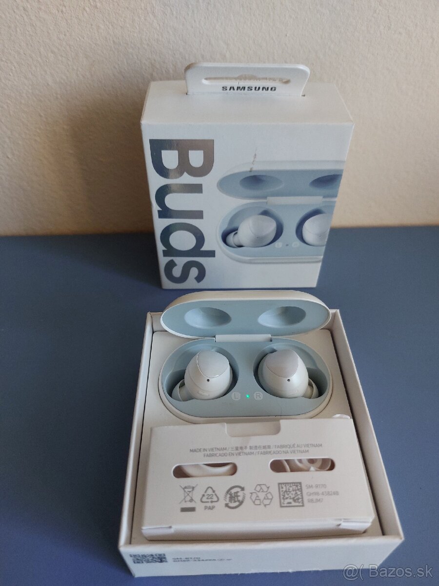Samsung Galaxy Buds + kabel + nahradne stuple