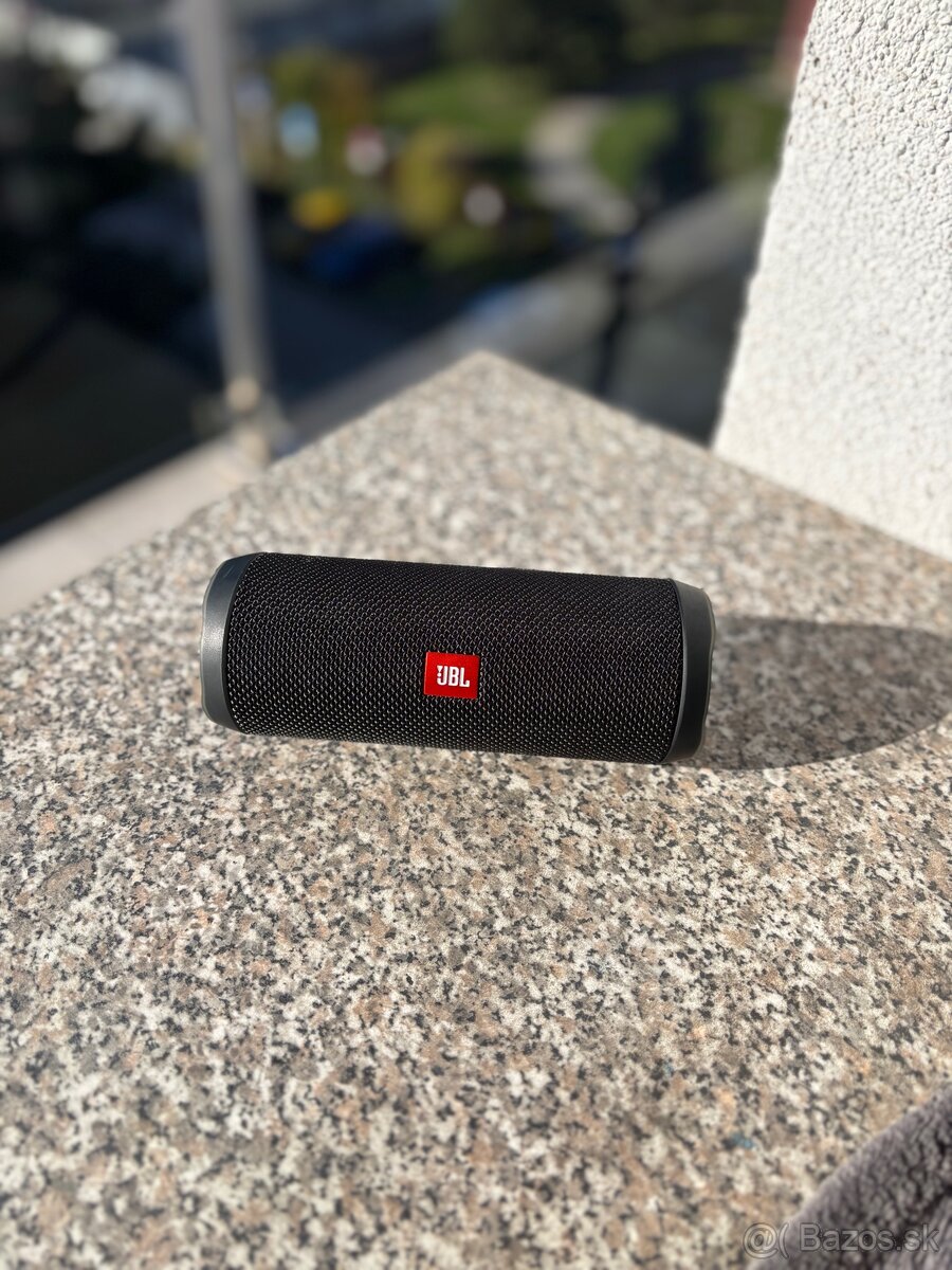 JBL Flip 4