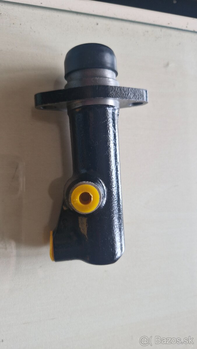 NOVÝ Hlavny spojkovy valec skoda 100 110