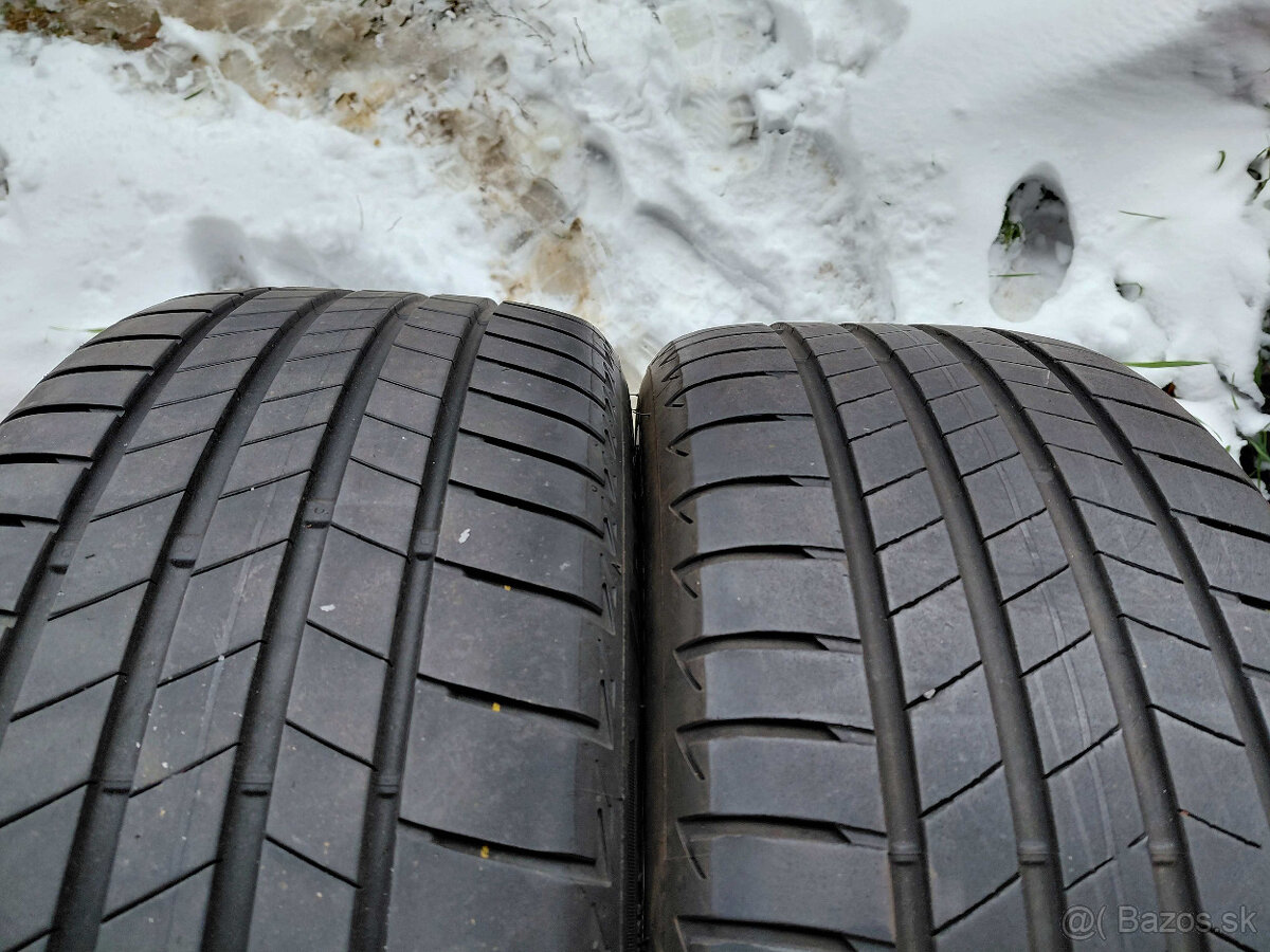 2x Bridgestone 225/45R18