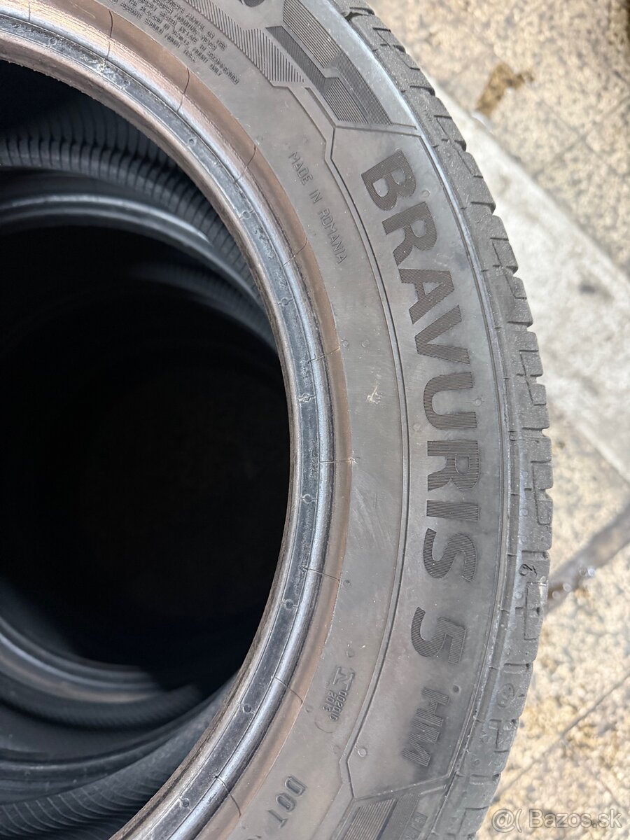 Predám letné pneu Barum 215/55R17 94W