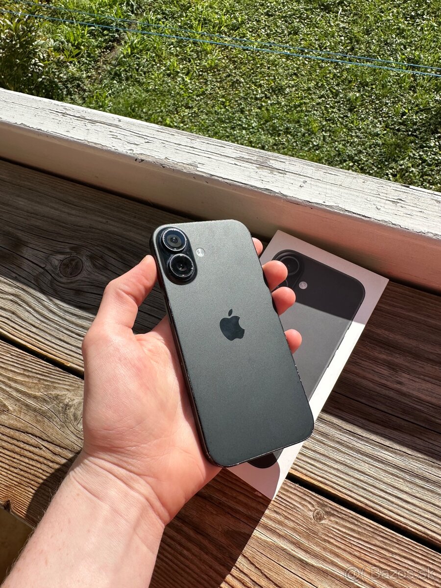 iPhone 16