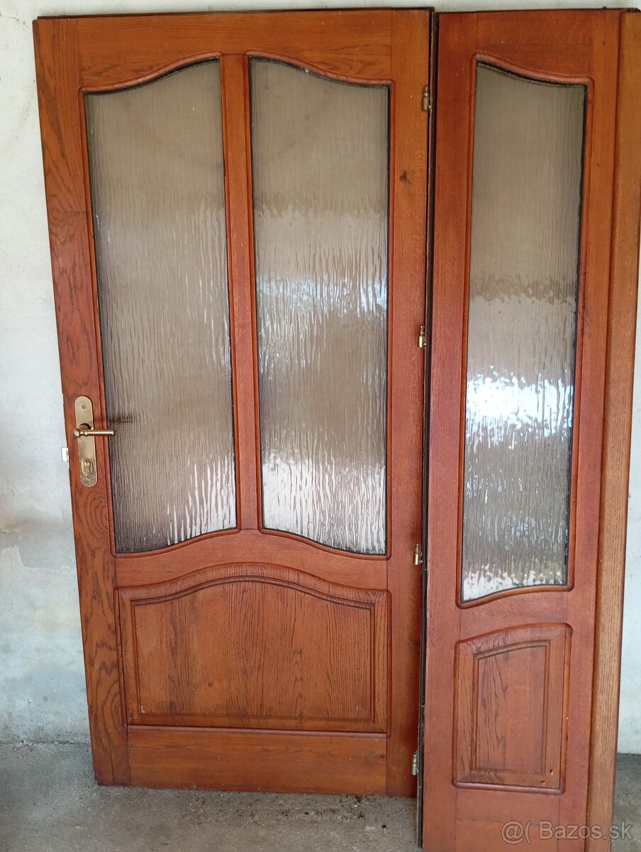 Drevené vchodové dvere