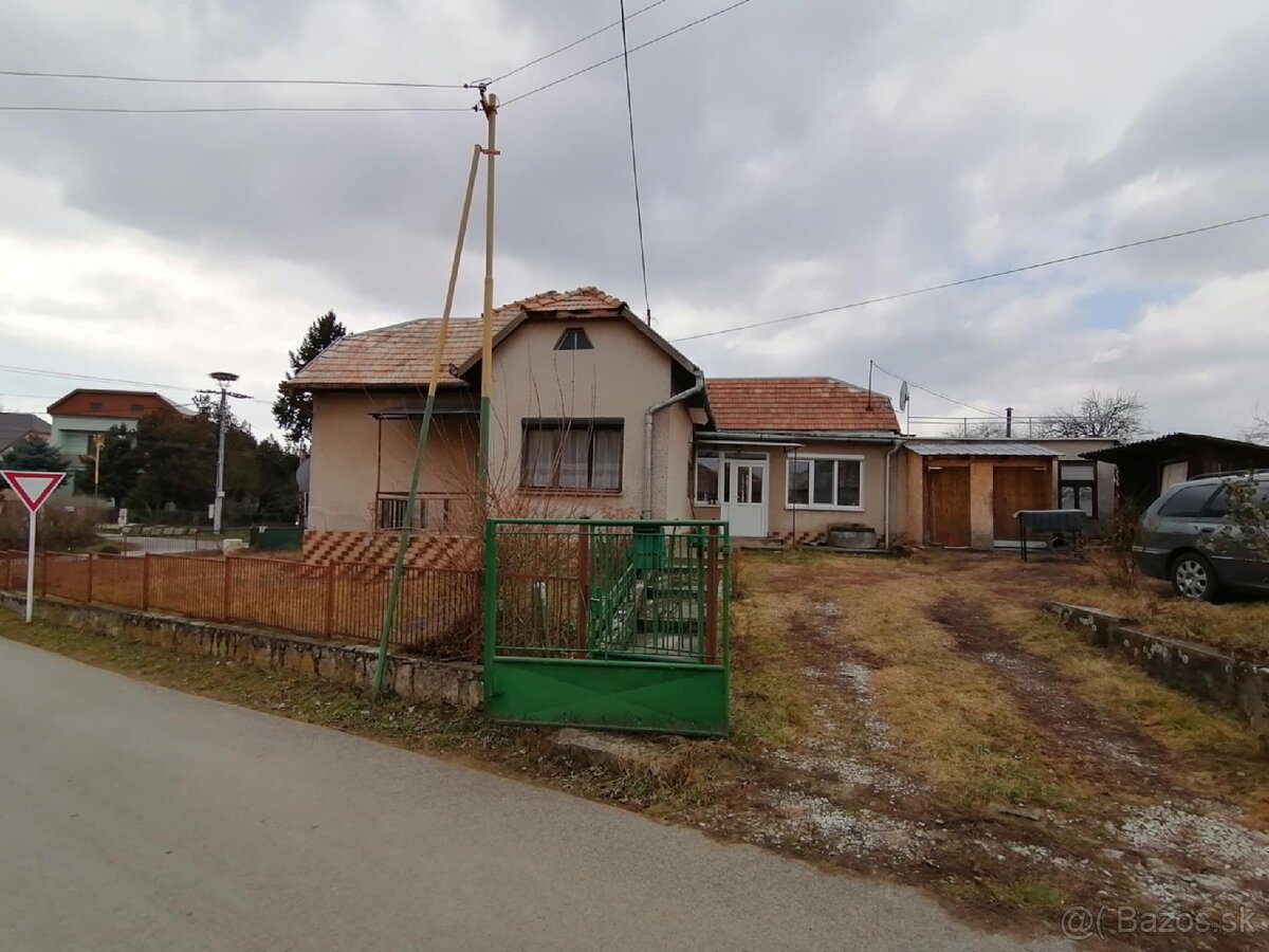 ZNÍŽENÁ CENA - 4izb. Rodinný dom na predaj
