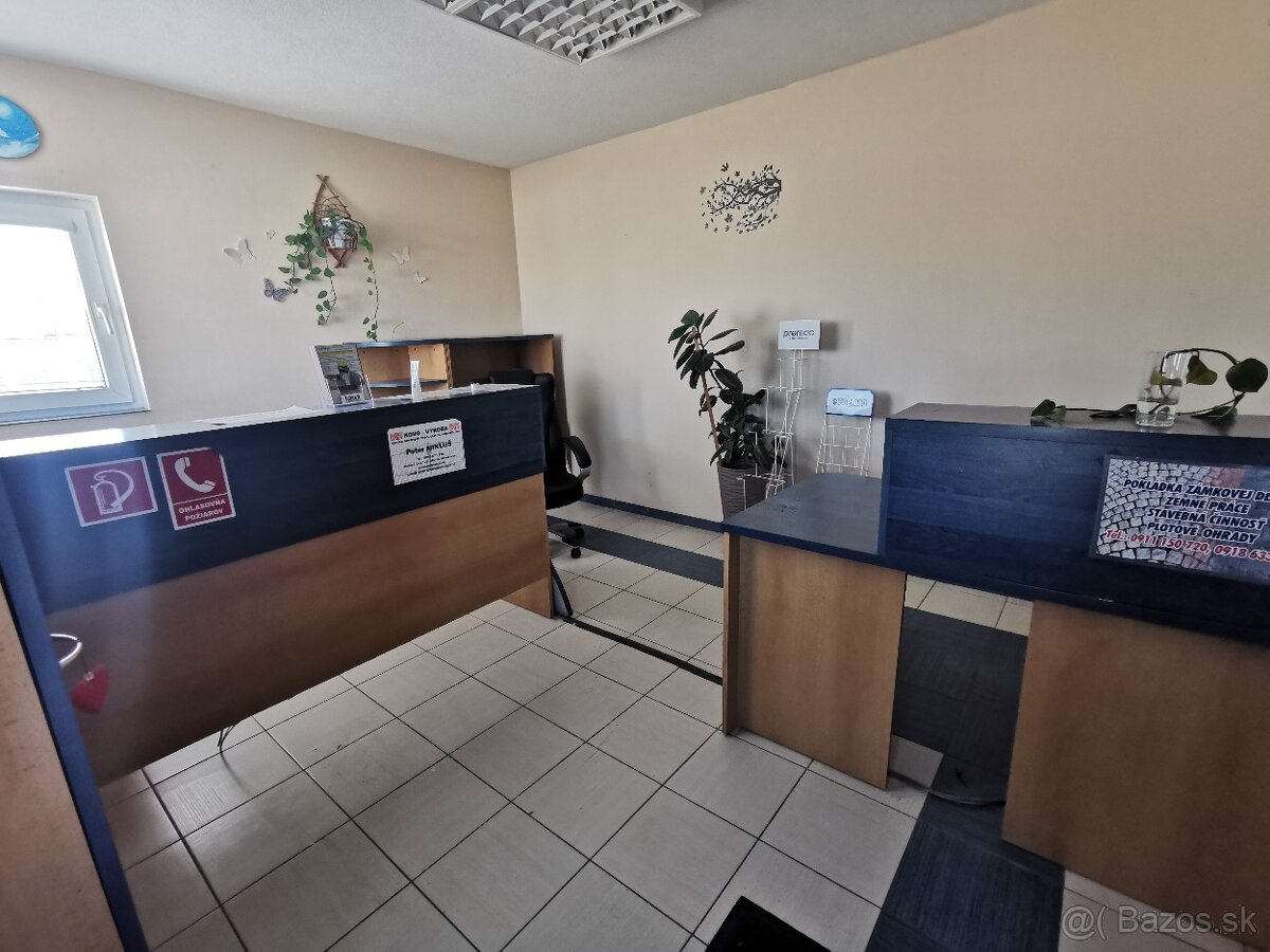 Na prenájom spevnená plocha 701 m² + kancelária 36 m² – Preš