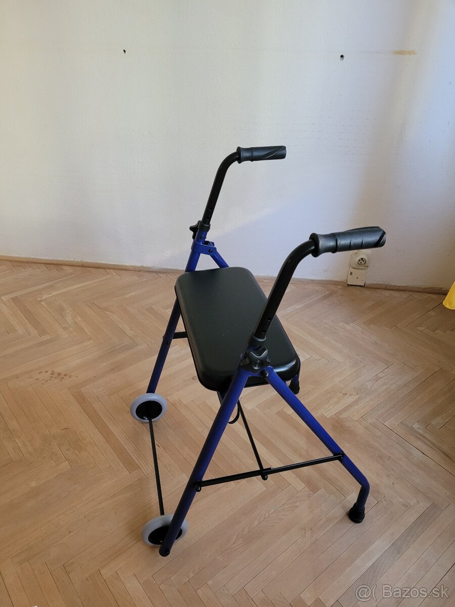 Chodítko pre dôchodcov/seniorov
