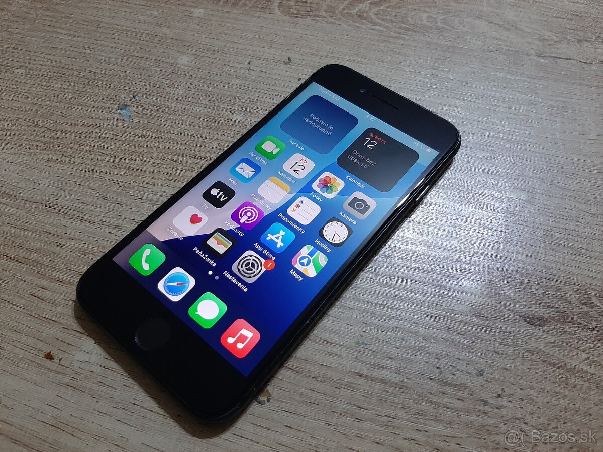 Iphone se 2020 64gb plnefunkcny s 90 percentnym zdravym bate