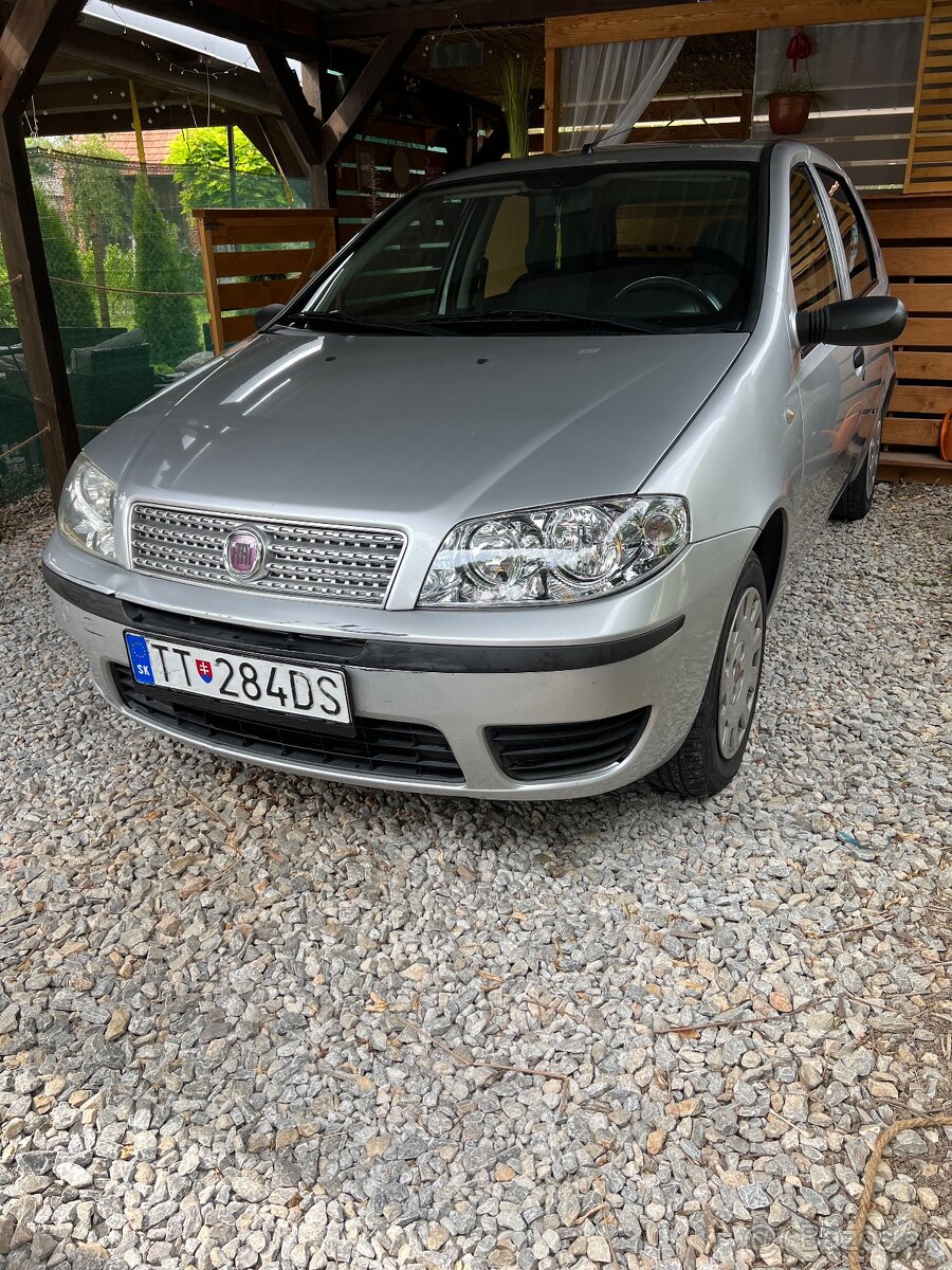 Predám Fiat punto 1.2 benzín 2009