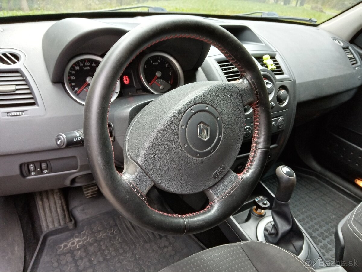 Renault megane combi 1,6 benzín 83 KW