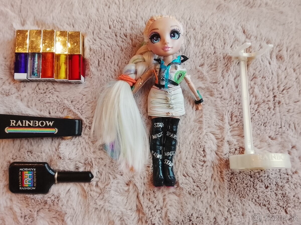 Bábika s vlasovým štúdiom Rainbow High + tričko