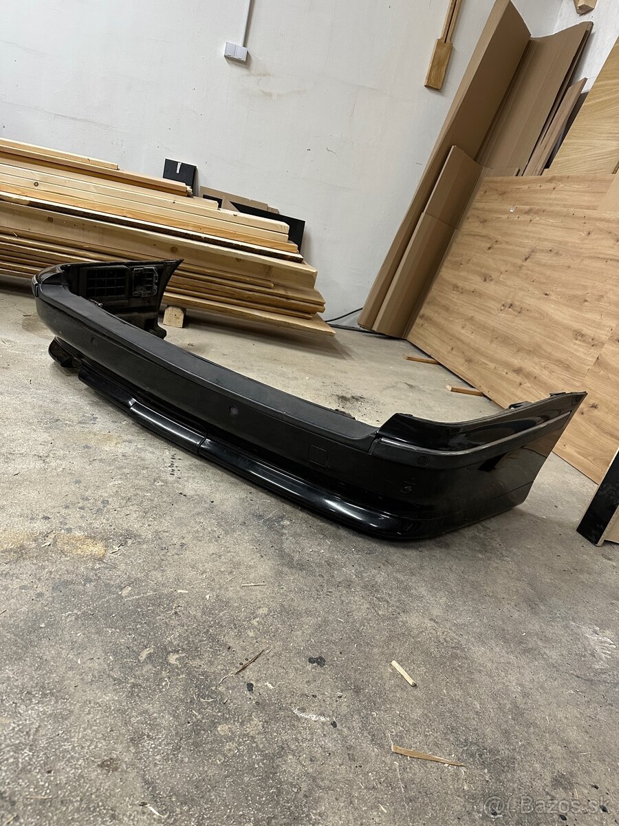 BMW e39 zadný nárazník