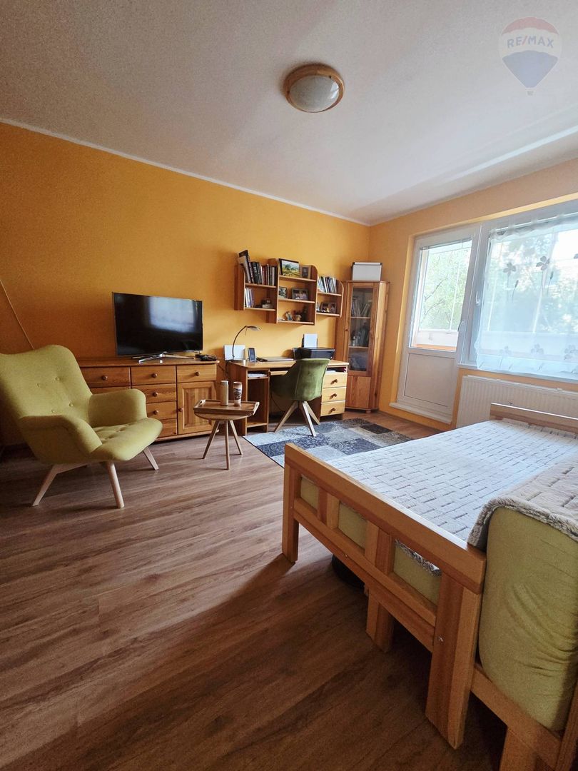 Rezervované Predaj 1-izbový byt s balkónom Levice, Kpt. N