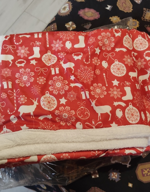 červená vianočná deka