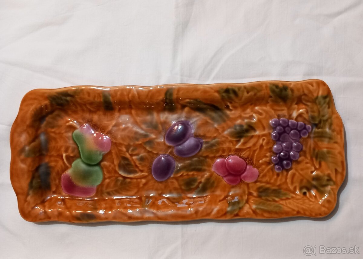 Keramická glazovaná tácka