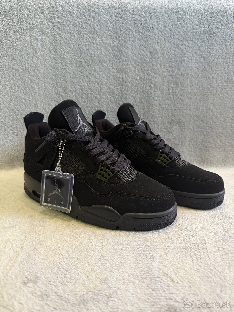 Air Jordan 4