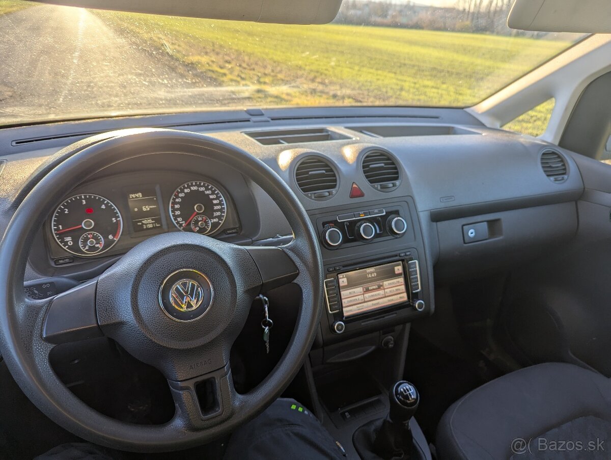 VW Caddy 1.6 TDI - Navi columbus, klíma