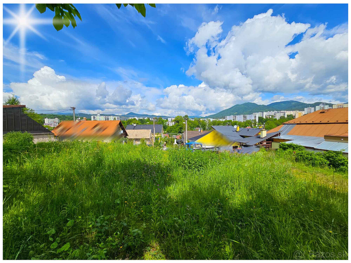STAVEBNÝ POZEMOK / SLEPÁ ULIČKA / BB / RUDLOVÁ / 922 m2