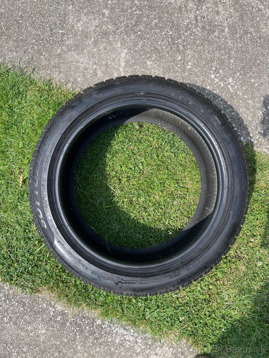 Pirelli zimné 235/45/R18