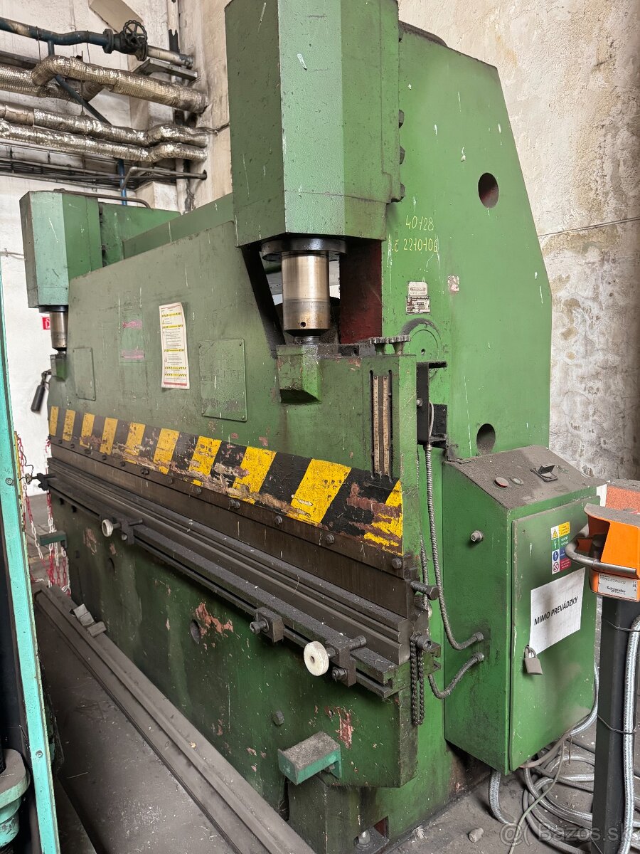 Ohraňovací lis hydraulický LE 100 /3000