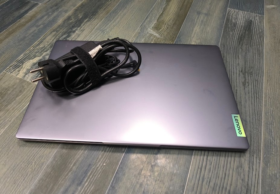 Lenovo IdeaPad Slim3