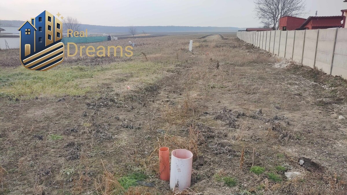 Ponúkame na predaj pozemok v obci Cabaj Čápor - Pereš. (580