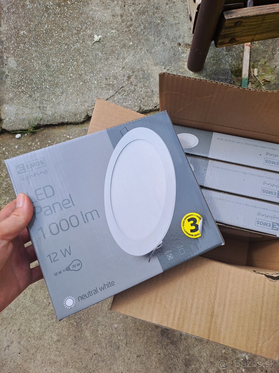 4xLED svetlo zapustené 12W