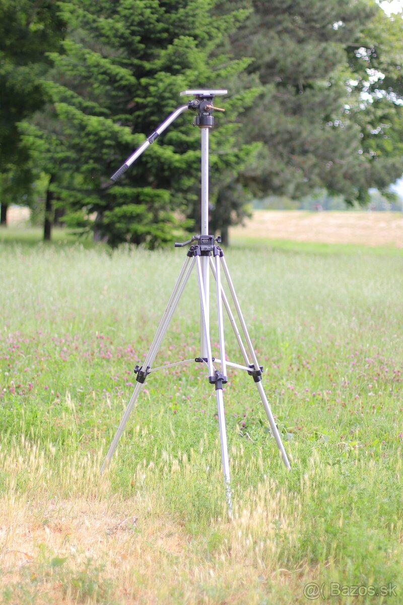 Manfrotto 028 + hlava Manfrotto 136