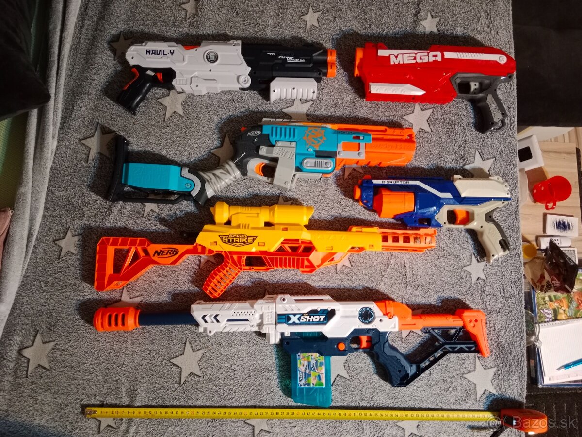 Hračky,pištole NERF a X shot +náboje