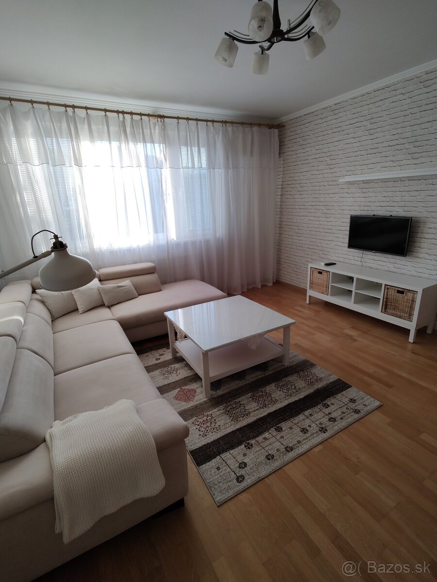 Prenajmem 3-izbový byt v Novej Bani🏡