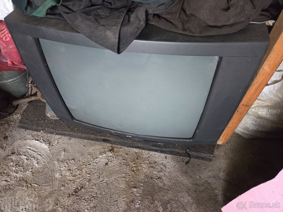 Darujem televizor OVP ctv 28hd12