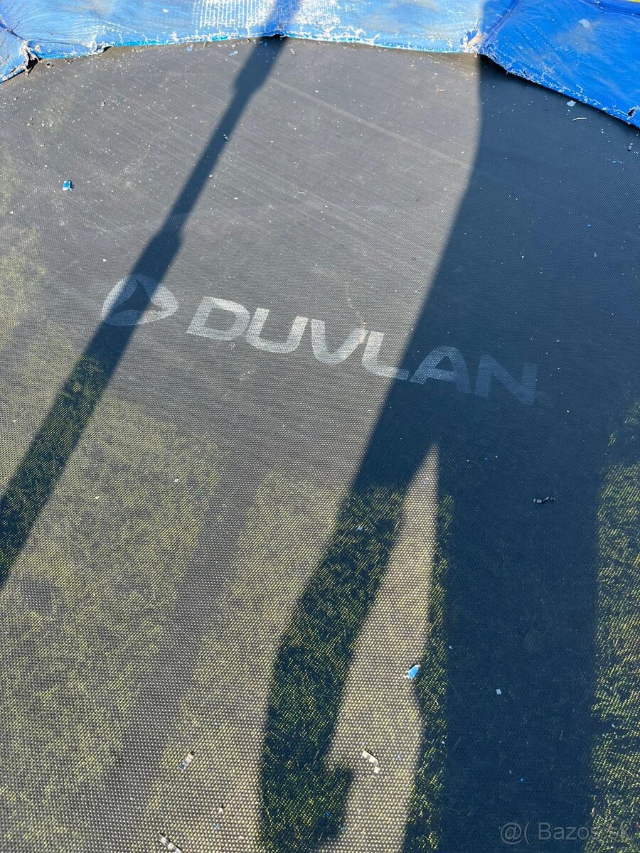 Trampolína