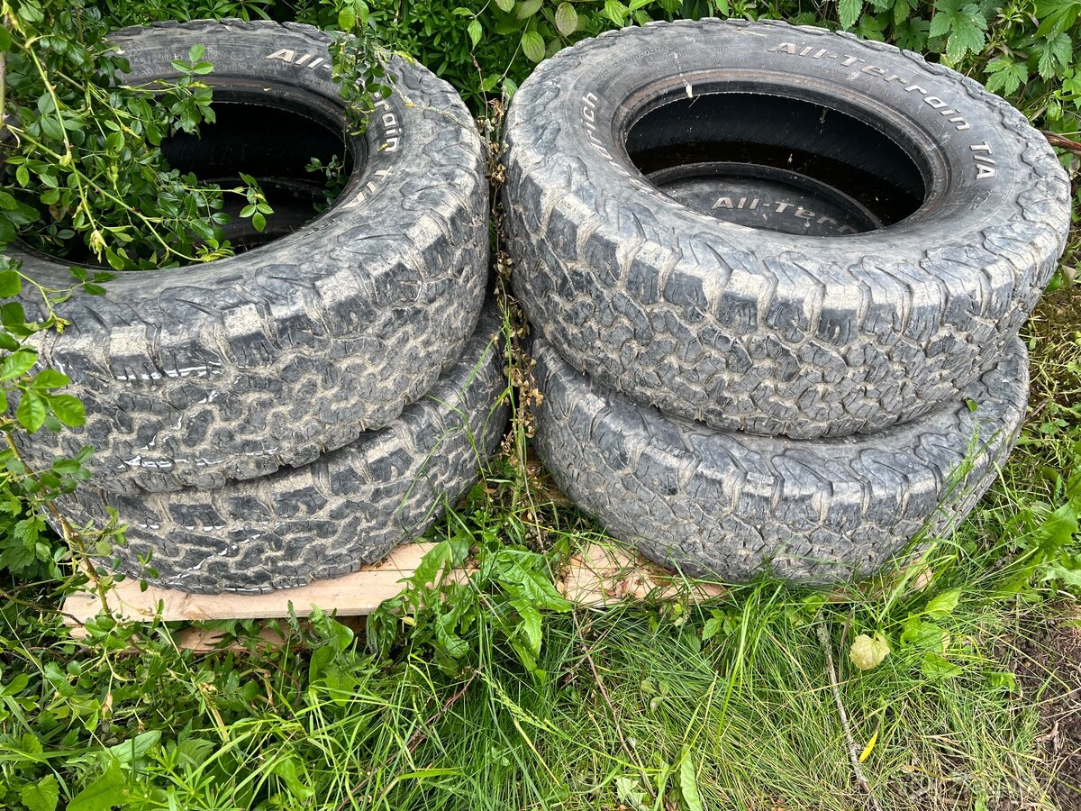 255/70 r16