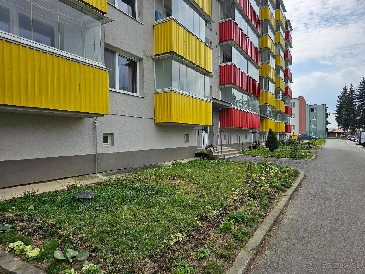 NA PREDAJ 4-izbový byt, ILAVA - Medňanská ul.