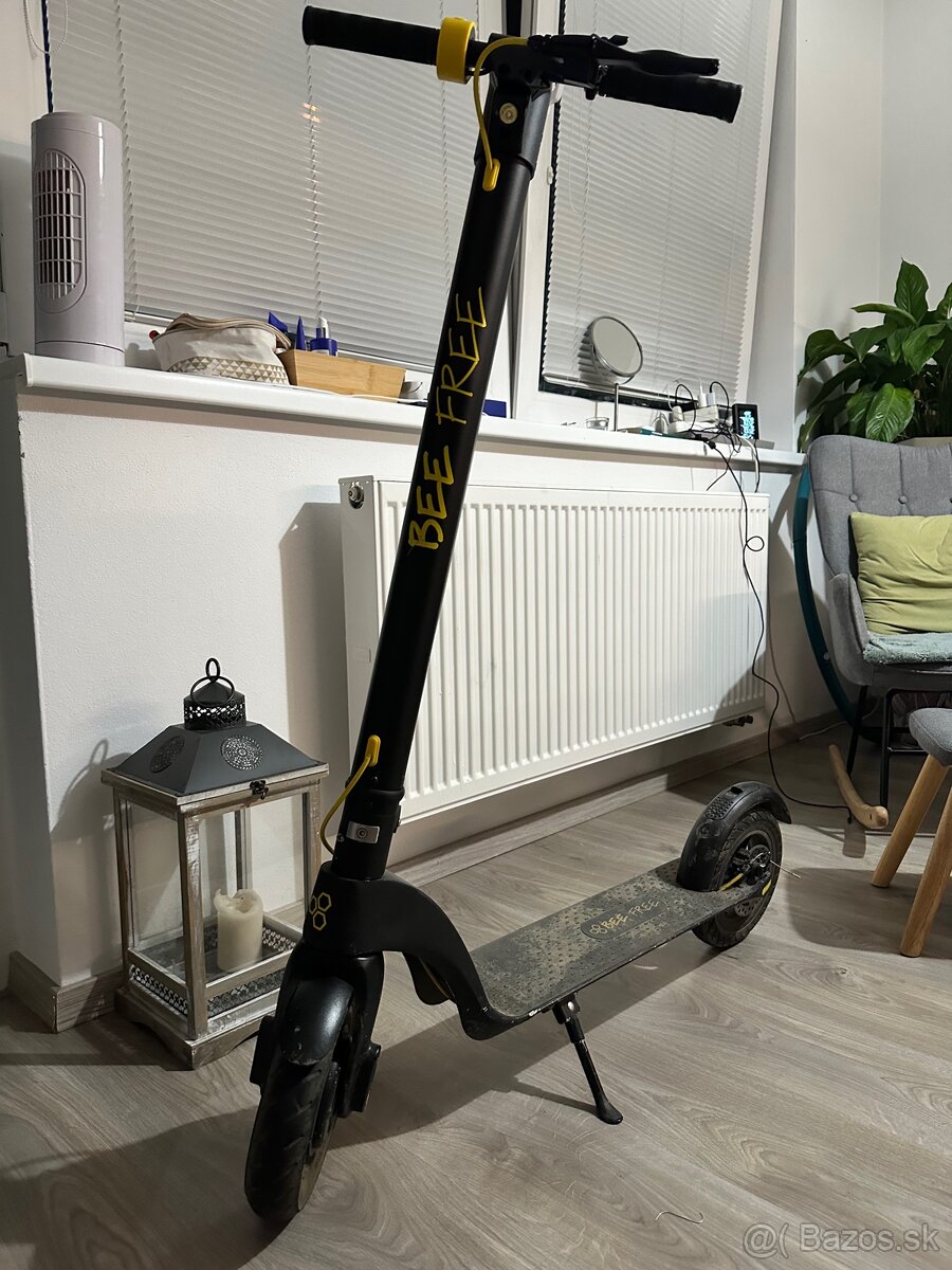 Elektricka kolobezka Bee Free