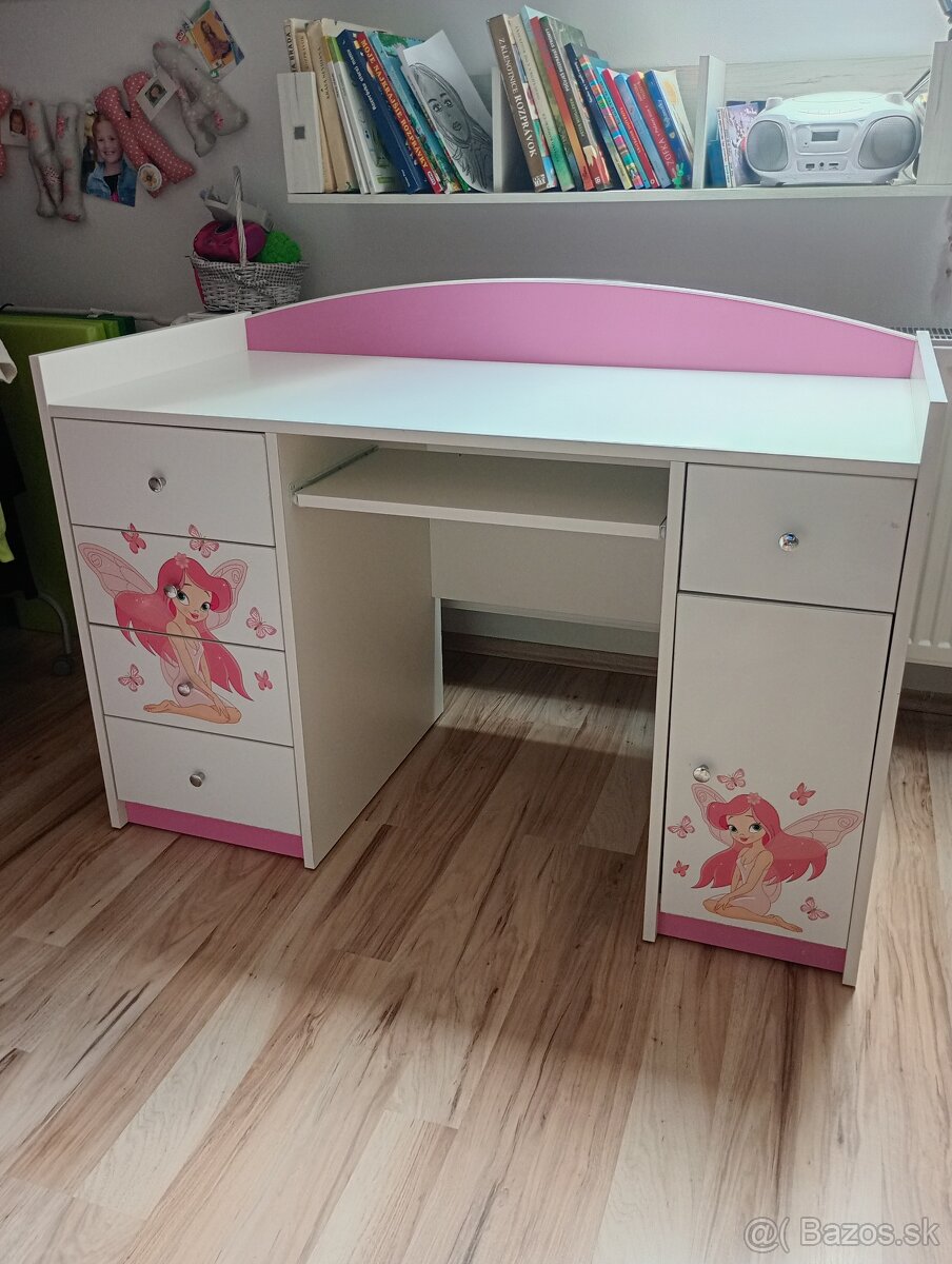Písací stolík dievčenský