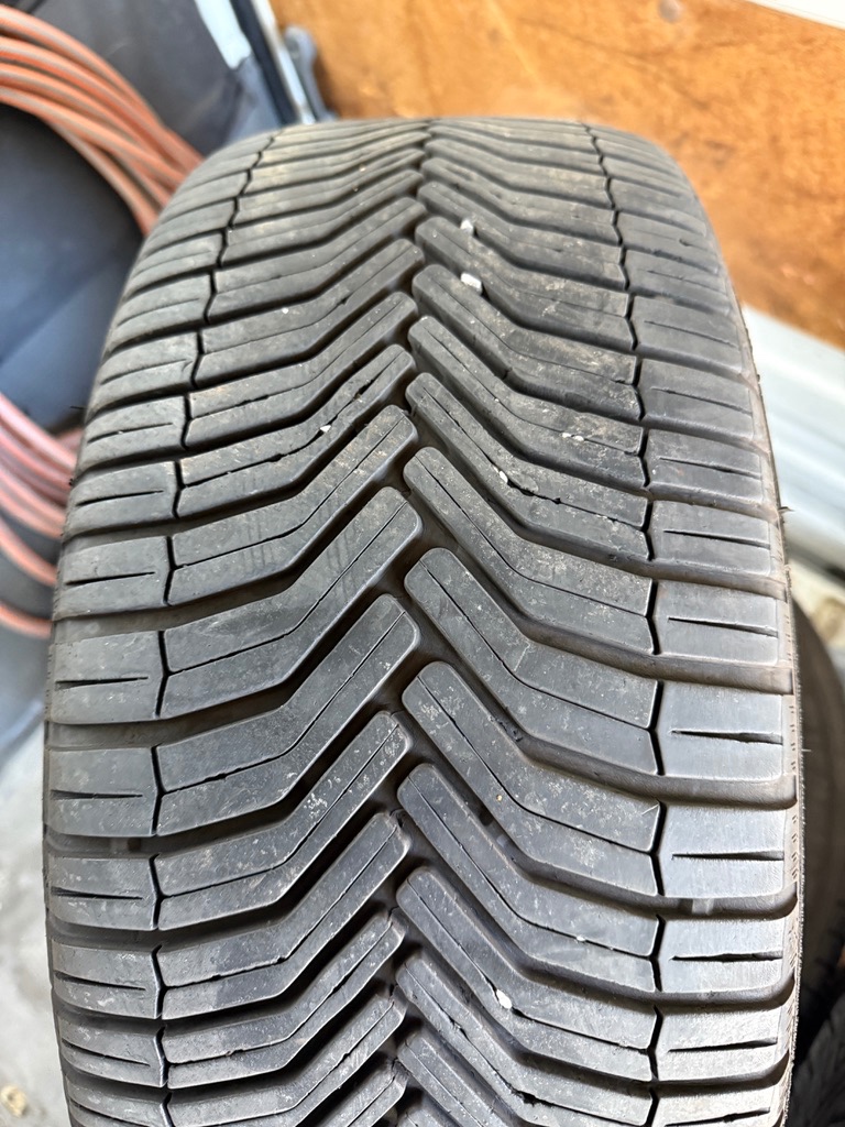 225/45r17 94w CELOROCNE GUMY MICHELIN CROSSCLIMATE