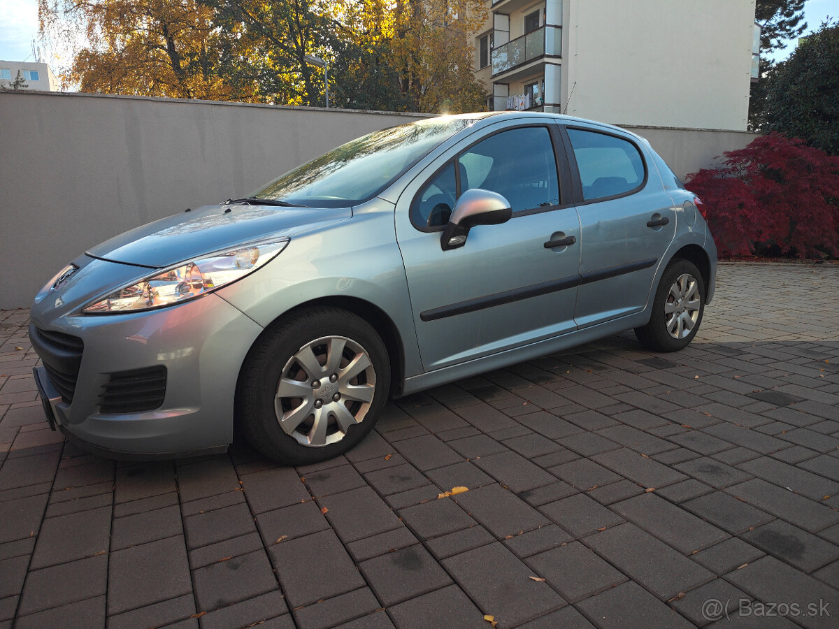 Peugeot 207 54kW, 1.4 benzín